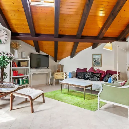 Chalet Vv Casa Emilia En