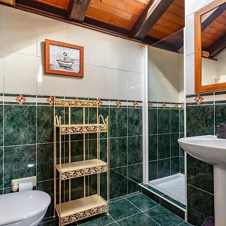 Vv Casa Emilia En Chalet Nueva De Llanes