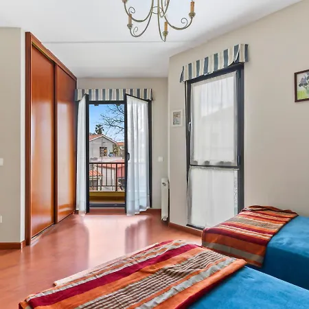 Vv Casa Emilia En Chalet Nueva De Llanes