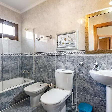 Chalet Vv Casa Emilia En